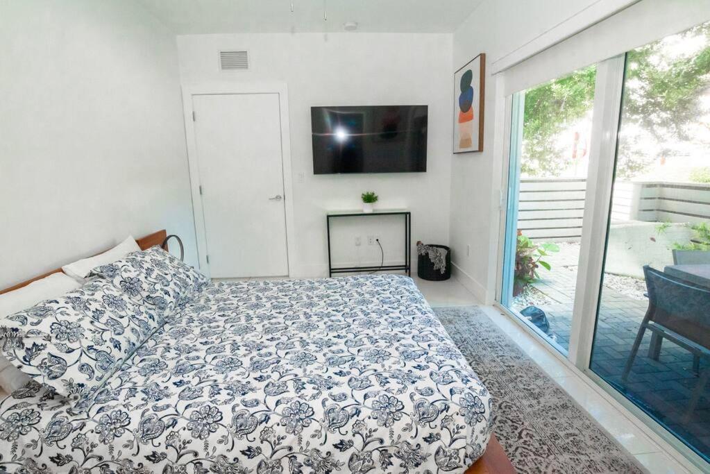 Across The Ocean Few Steps To Beach Contemporary Three Bedroom Townhouse Pompano Beach Exteriér fotografie
