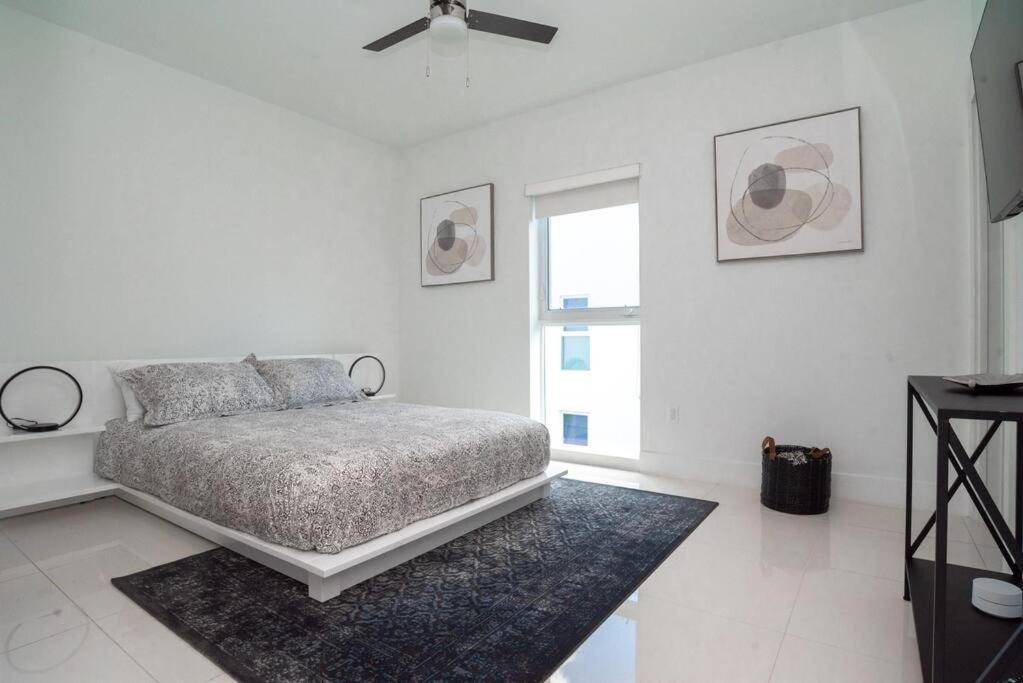 Across The Ocean Few Steps To Beach Contemporary Three Bedroom Townhouse Pompano Beach Exteriér fotografie