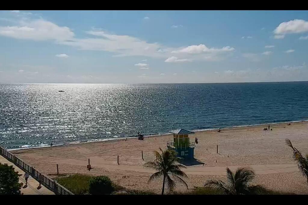 Across The Ocean Few Steps To Beach Contemporary Three Bedroom Townhouse Pompano Beach Exteriér fotografie