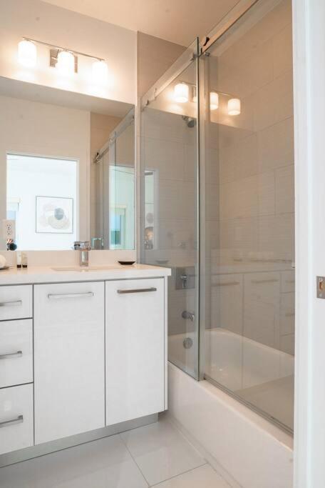 Across The Ocean Few Steps To Beach Contemporary Three Bedroom Townhouse Pompano Beach Exteriér fotografie