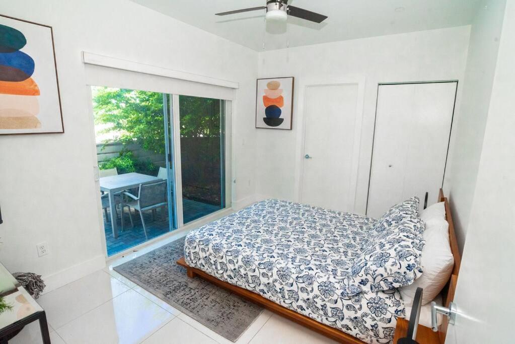Across The Ocean Few Steps To Beach Contemporary Three Bedroom Townhouse Pompano Beach Exteriér fotografie