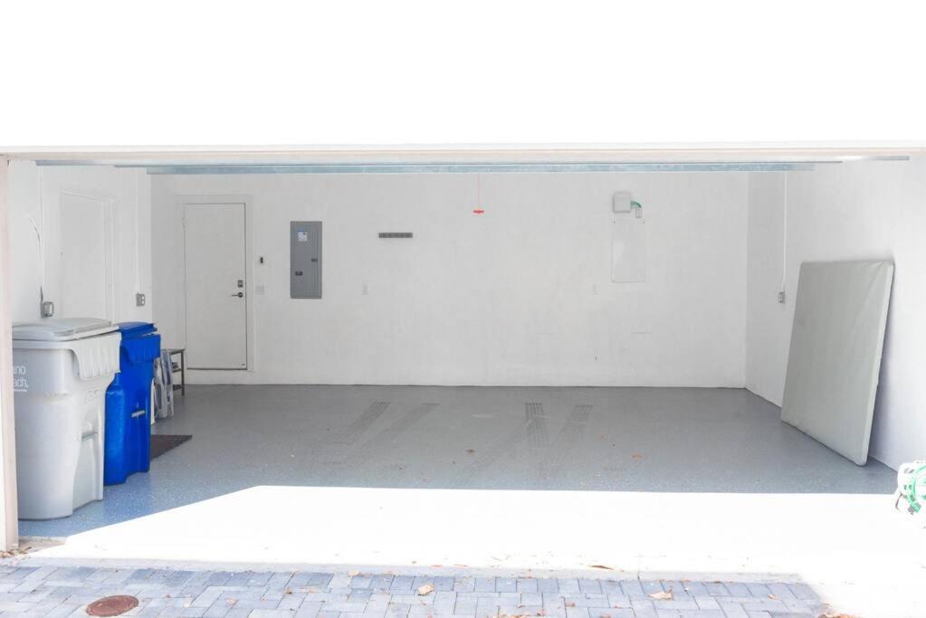 Across The Ocean Few Steps To Beach Contemporary Three Bedroom Townhouse Pompano Beach Exteriér fotografie