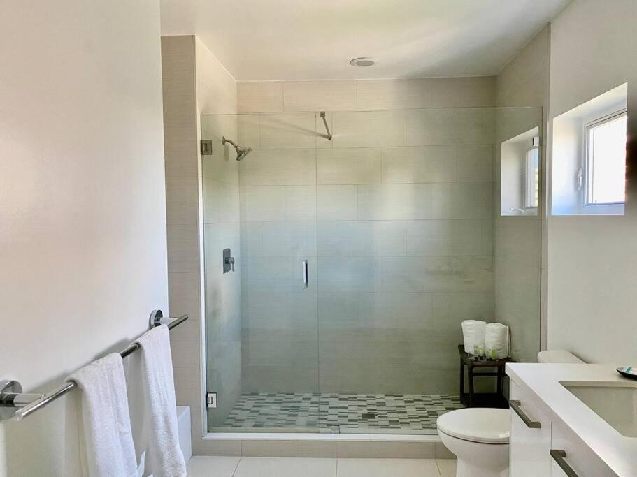 Across The Ocean Few Steps To Beach Contemporary Three Bedroom Townhouse Pompano Beach Exteriér fotografie