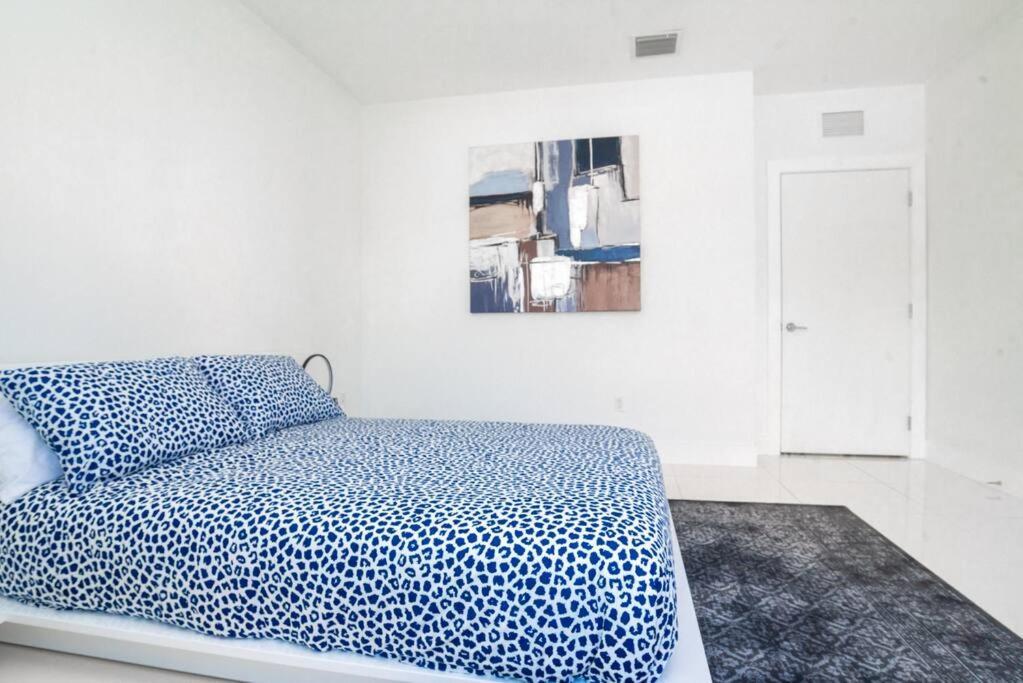 Across The Ocean Few Steps To Beach Contemporary Three Bedroom Townhouse Pompano Beach Exteriér fotografie