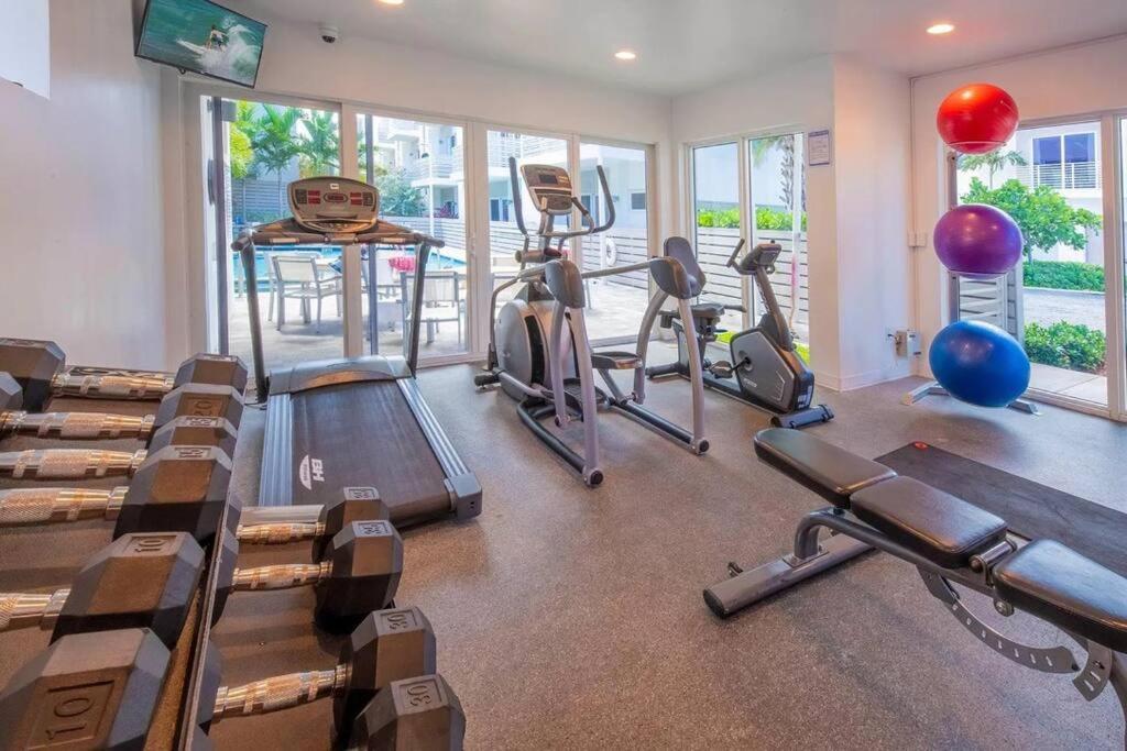 Across The Ocean Few Steps To Beach Contemporary Three Bedroom Townhouse Pompano Beach Exteriér fotografie